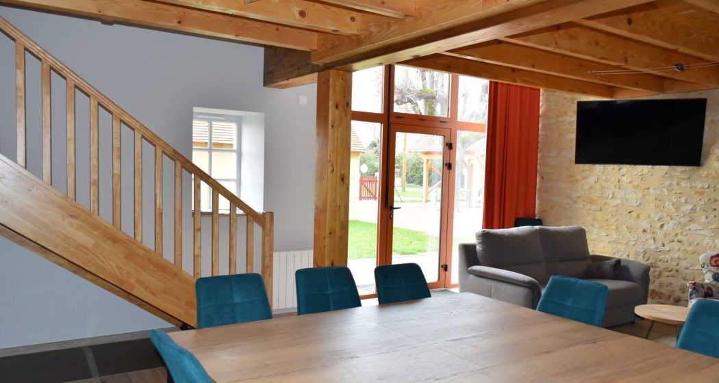 Gîte d'étape - cuisine et accès étage